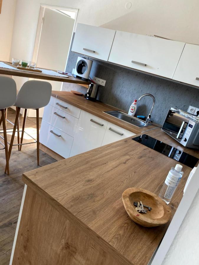 Apartman Mlade Buky Apartment