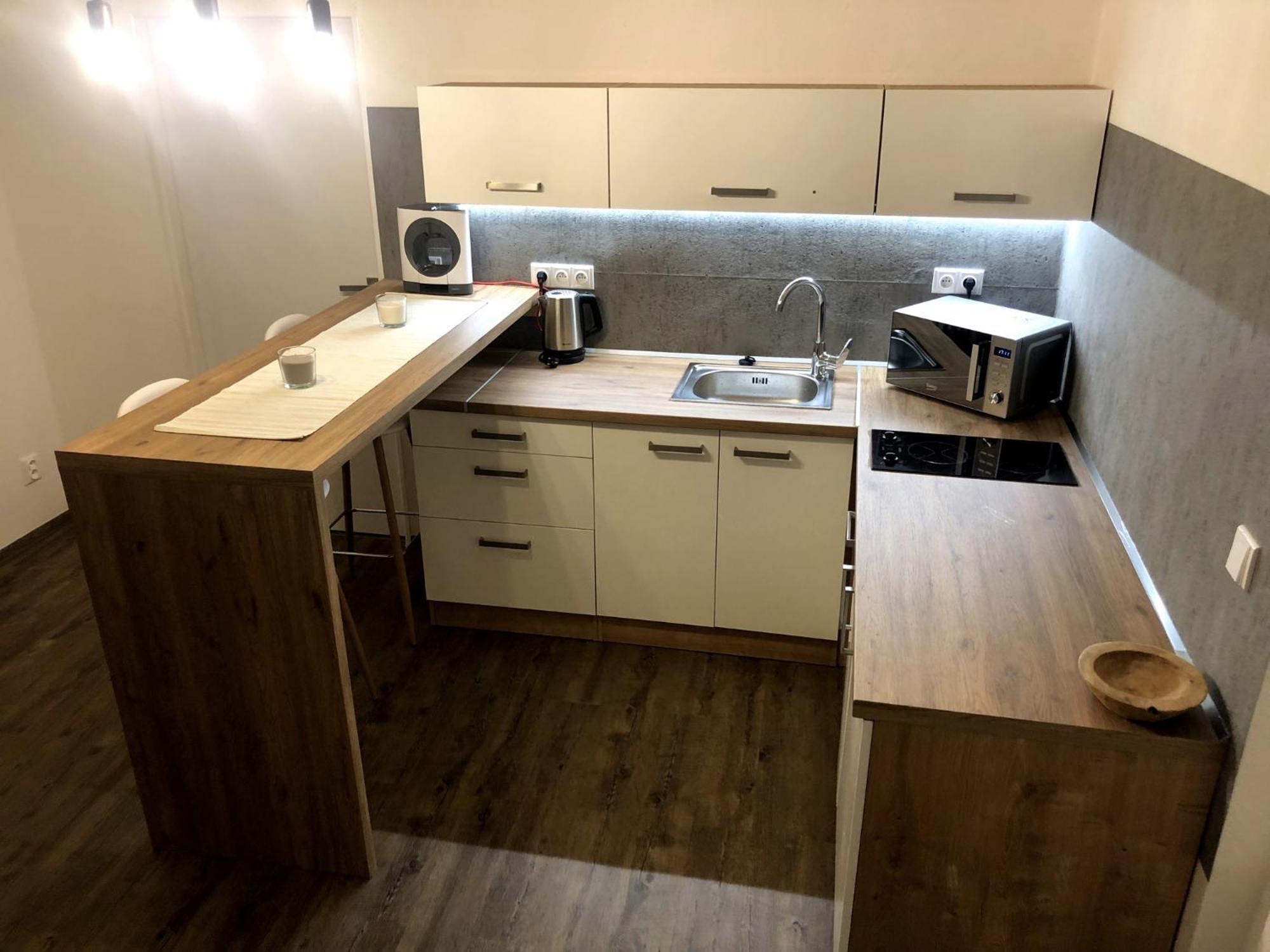 Apartman Mlade Buky Apartment